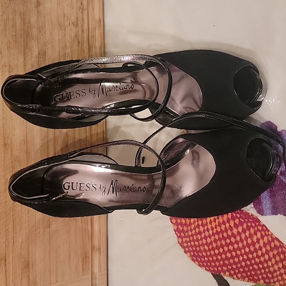Heels 👠 guess by marciano